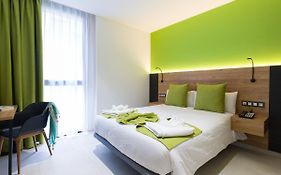 Hotel Mg Poniente